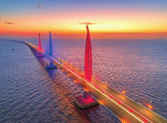 南方電網(wǎng)公司釋放改革能量 為“六穩(wěn)”“六?！痹鰟恿? width=