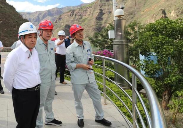 南方電網(wǎng)董事長、黨組書記孟振平調研烏東德水電站工程