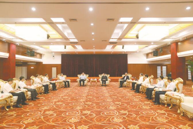 河南省委書記王國(guó)生、省長(zhǎng)尹弘會(huì)見國(guó)家電網(wǎng)董事長(zhǎng)、黨組書記毛偉明