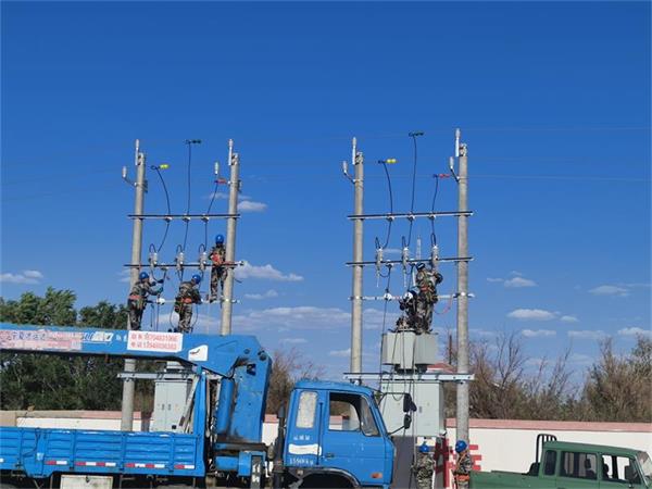 阿拉善電業(yè)局烏力吉供電分局 戍守邊防，電力護(hù)航