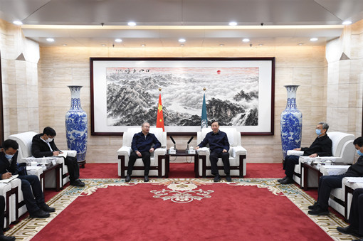 國家電網(wǎng)公司總經(jīng)理、黨組副書記辛保安會見西藏自治區(qū)副主席張永澤
