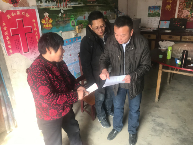 張紅軍：用真心，換真情，扶真貧