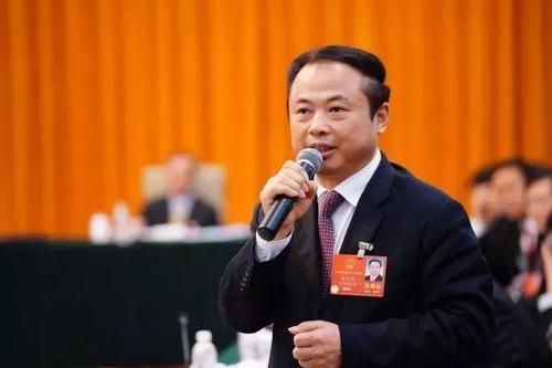 發(fā)展智慧型儲能電站 助力實現(xiàn)“碳達峰、碳中和”——訪全國人大代表、天能控股集團董事長張?zhí)烊? /></a></div>
				<div   id=