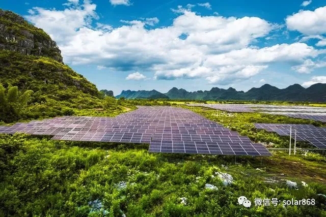 南方電網(wǎng)公司發(fā)布服務(wù)碳達(dá)峰、碳中和工作方案，提出5個(gè)方面21項(xiàng)重點(diǎn)舉措，構(gòu)建以新能源為主體的新型電力系統(tǒng)