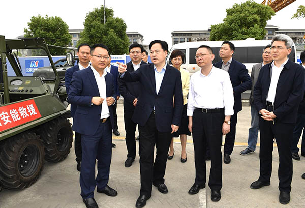 常州市委副書記、市長陳金虎蒞臨中國安能二局常州分公司調(diào)研防汛抗旱工作