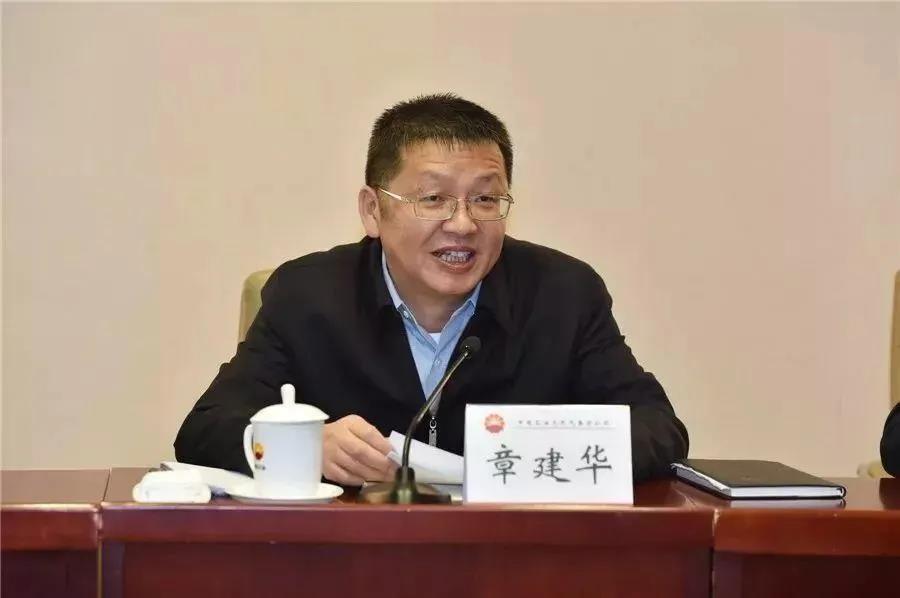國(guó)家能源局長(zhǎng)章建華：發(fā)展以消納新能源為主的微電網(wǎng)、局域網(wǎng)，加快新能源主動(dòng)支撐、大規(guī)模儲(chǔ)能電站的新型電力系統(tǒng)！