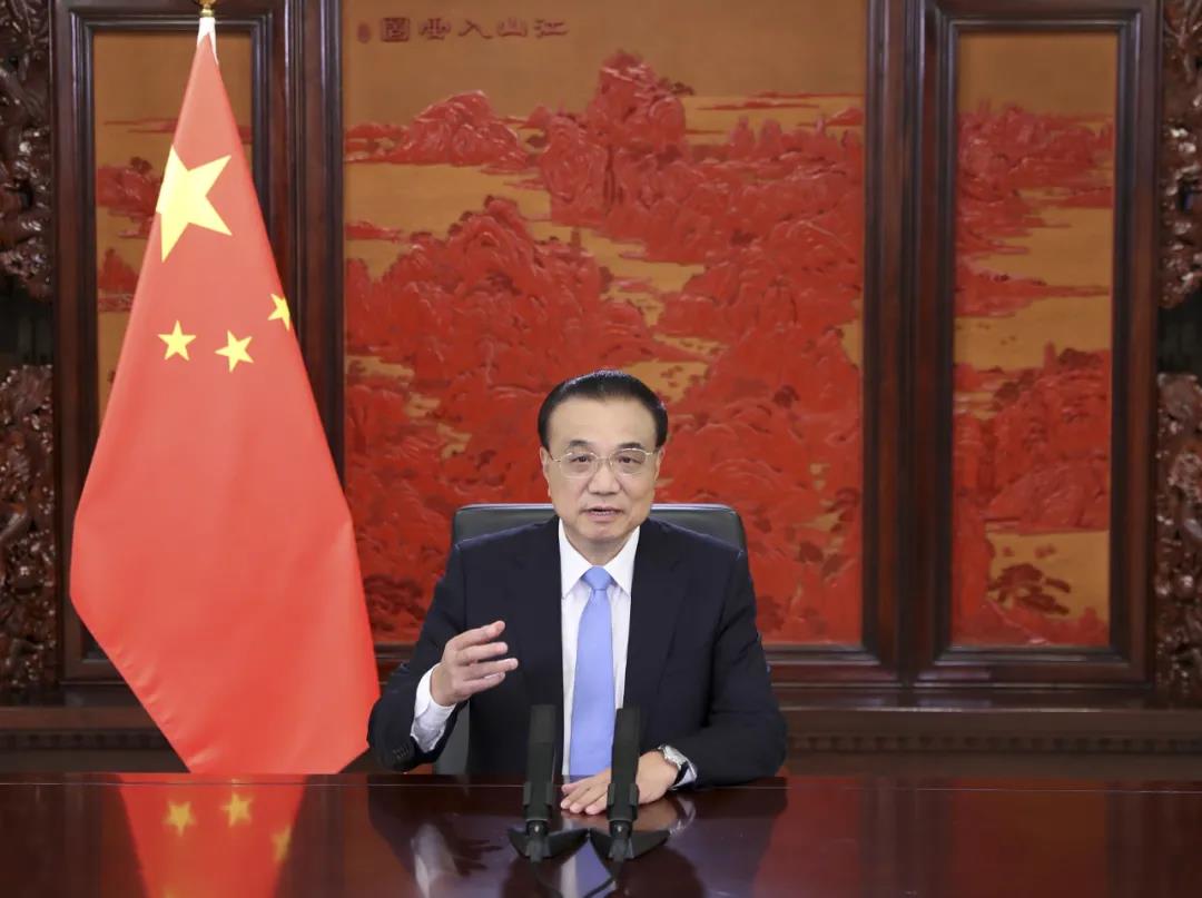 李克強(qiáng)談能源發(fā)展：一手做“減法”，一手做“加法”