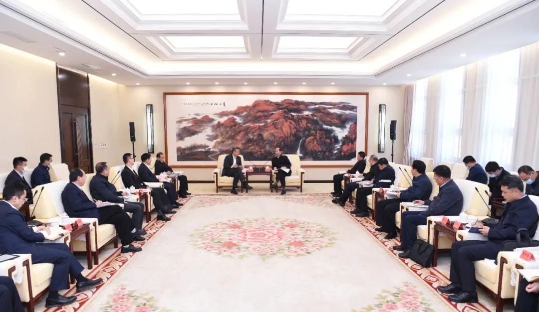 錢智民、江毅拜會內蒙古自治區(qū)黨委書記、人大常委會主任石泰峰