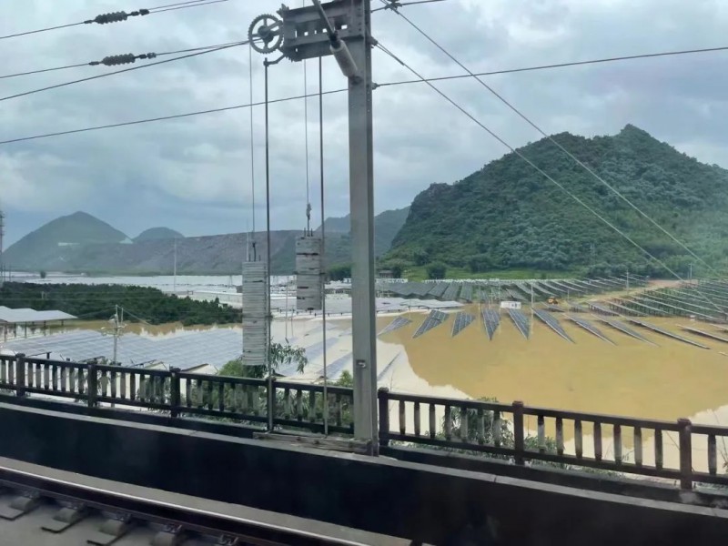 地面電站秒變漂浮電站，又一光伏電站被水淹！