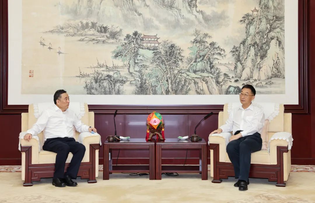 宋海良拜會(huì)廣西壯族自治區(qū)黨委書記劉寧、自治區(qū)主席藍(lán)天立