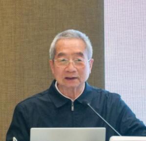 周大地：動力電池發(fā)展迅猛，氫燃料或?qū)⒊鼍? width=
