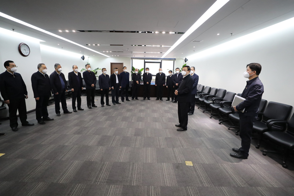 張玉卓到中國(guó)國(guó)新調(diào)研  看望慰問(wèn)中央企業(yè)專(zhuān)職外部董事和企業(yè)一線(xiàn)干部職工