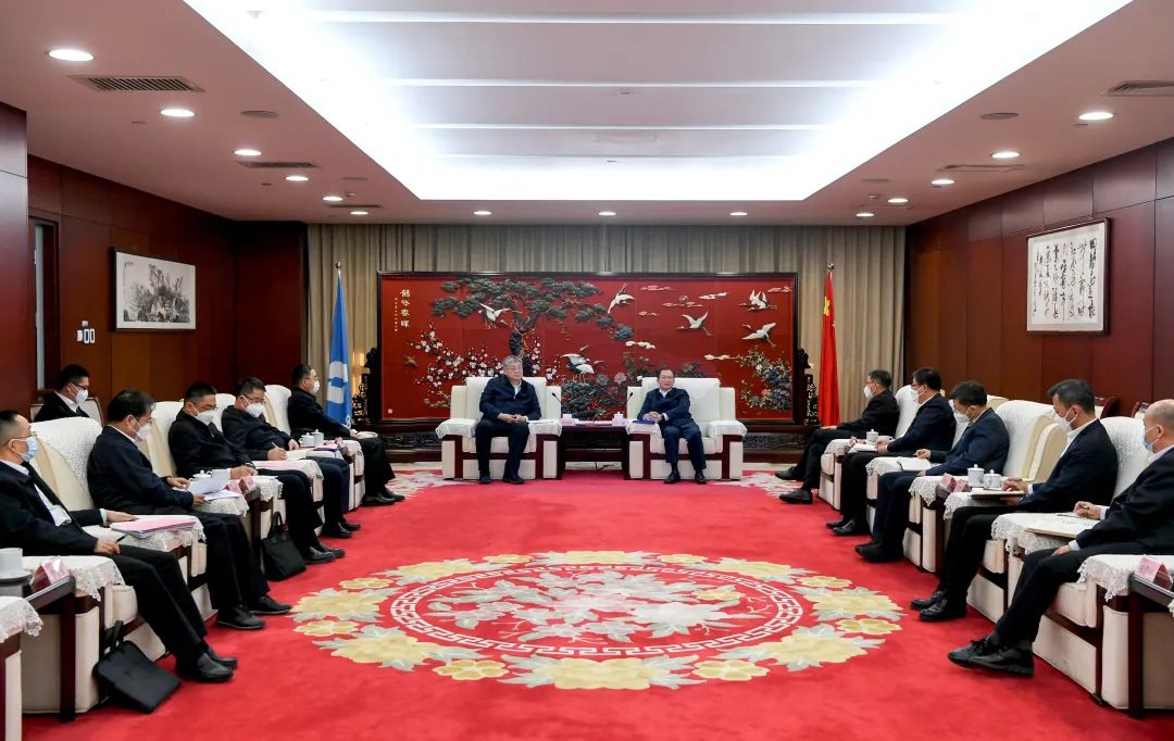 中國華電黨組書記、董事長江毅會見國家能源集團(tuán)黨組書記、董事長劉國躍