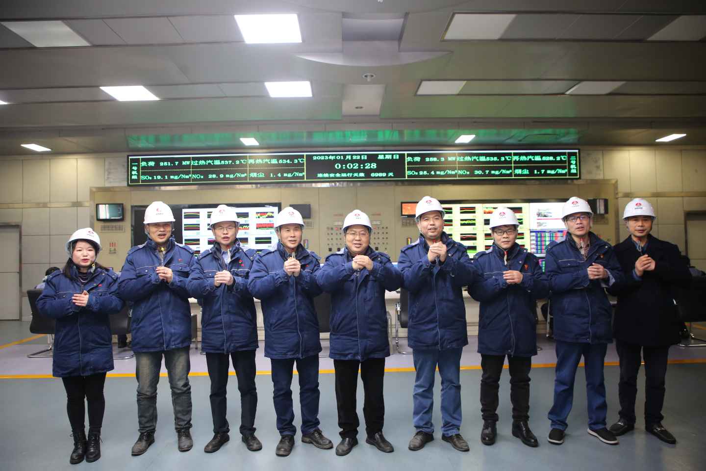 陜煤石電除夕慰問(wèn)送溫暖，崗位堅(jiān)守幸?！巴谩保╰oo）