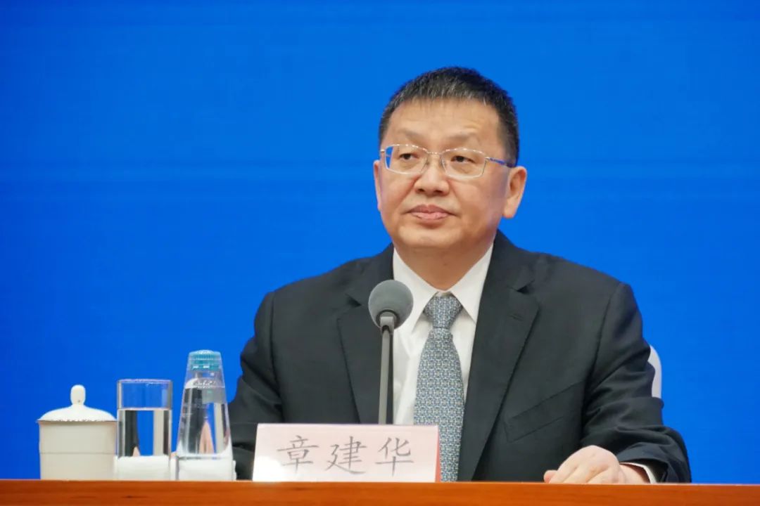 國家能源局長： 聚焦全國統(tǒng)一電力市場體系，做好市場建設(shè)和市場監(jiān)管工作