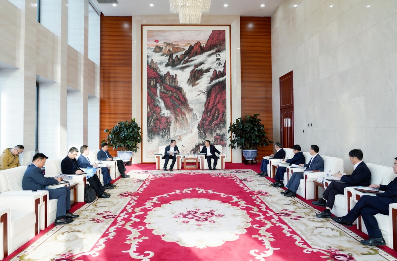 中國(guó)能建黨委書記、董事長(zhǎng)宋海良與臨沂市委書記任剛座談