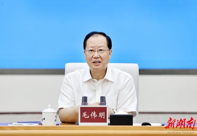 湖南省委副書記、省長毛偉明與發(fā)電企業(yè)代表座談：強化擔(dān)當(dāng) 滿發(fā)穩(wěn)發(fā)