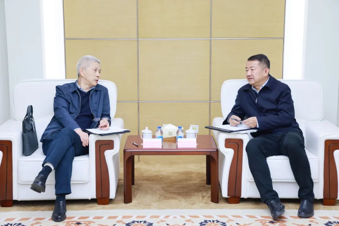 中國一重集團(tuán)黨委書記、董事長徐鵬一行拜訪大唐環(huán)境黨委書記、董事長朱利明