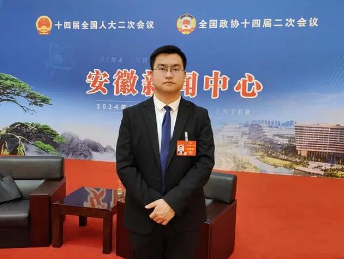 全國人大代表、國軒高科姚金?。簶?biāo)準(zhǔn)、技術(shù)、產(chǎn)業(yè)鏈多管齊下，推動電化學(xué)儲能產(chǎn)業(yè)高質(zhì)量發(fā)展
