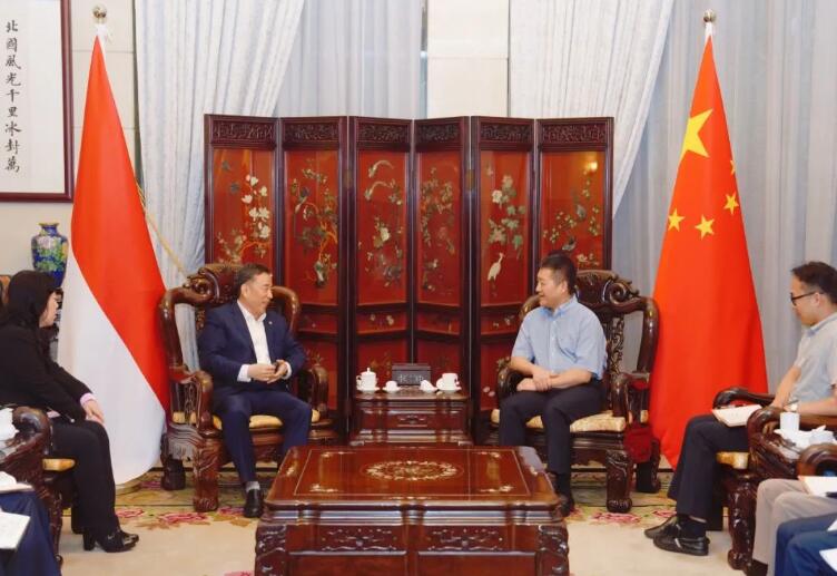 中國能建黨委書記、董事長(zhǎng)宋海良與中國駐印度尼西亞大使陸慷會(huì)談