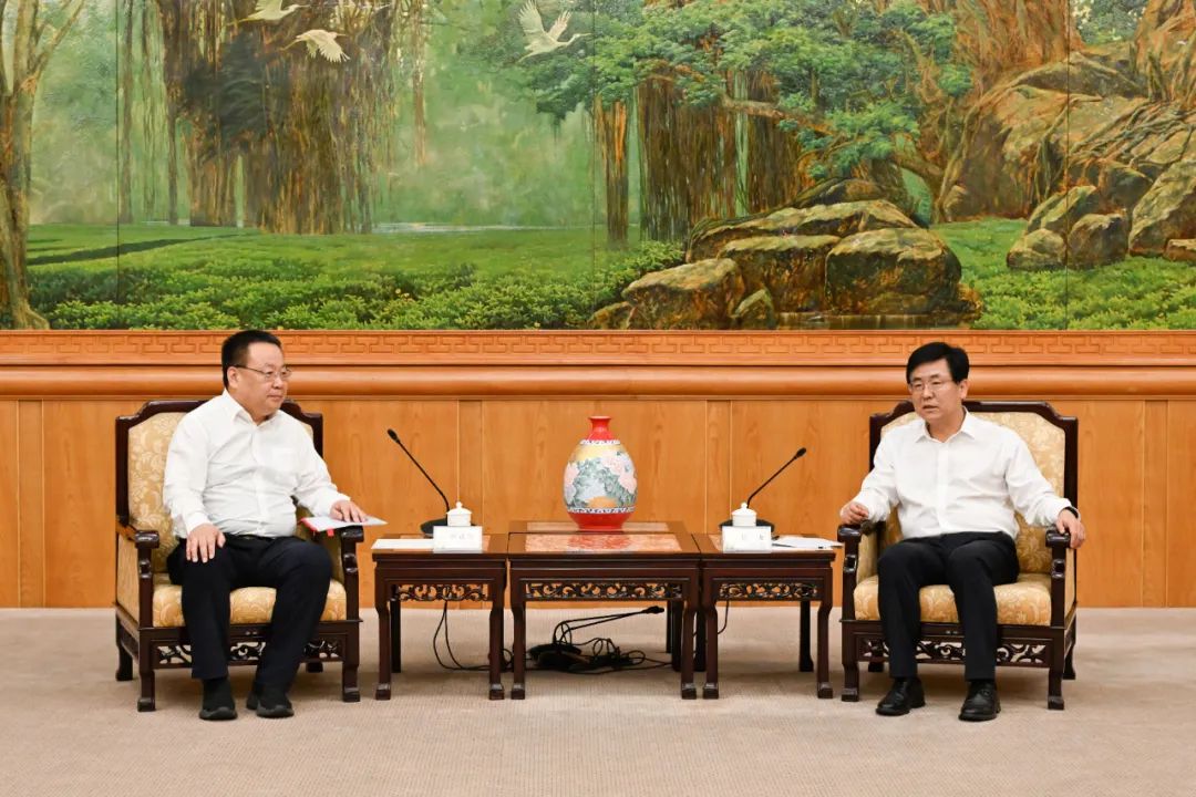 中核集團(tuán)總經(jīng)理、黨組副書記申彥鋒拜會(huì)福建省委副書記、省長趙龍