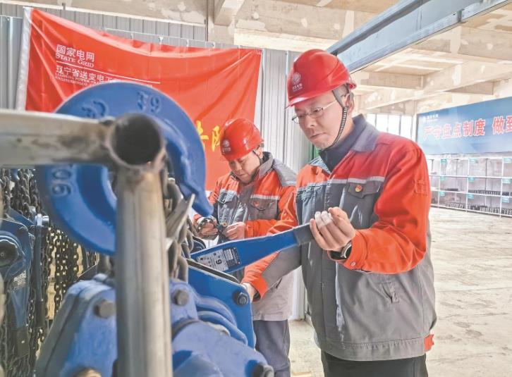 李俊鵬：走南闖北建電網，施工細節(jié)見真章