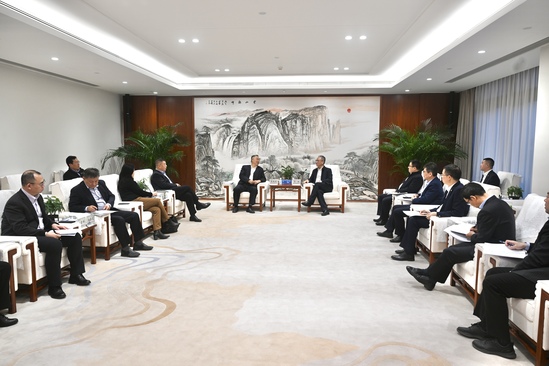 中國電建黨委副書記、總經(jīng)理王斌與中國機(jī)電商會(huì)黨委書記、會(huì)長張鈺晶舉行會(huì)談