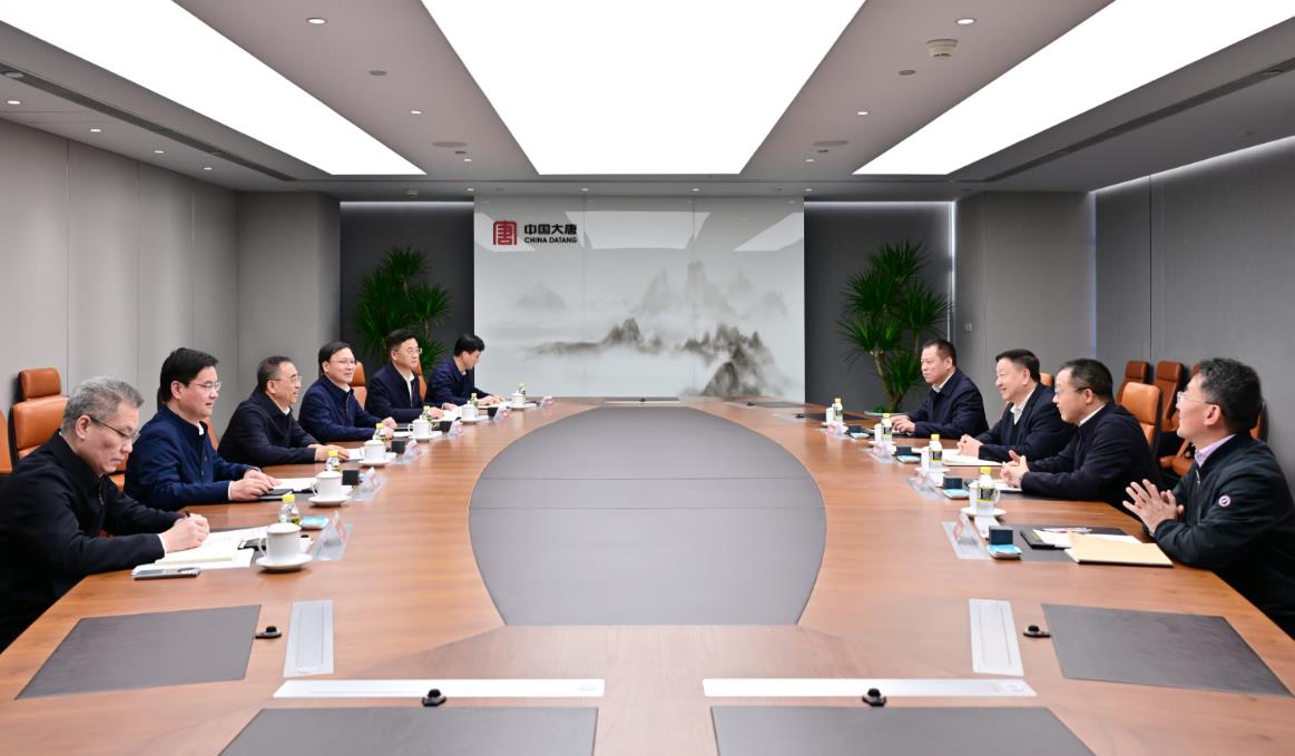 中國大唐董事長鄒磊、總經(jīng)理張傳江與中廣核董事長楊長利、總經(jīng)理高立剛會談