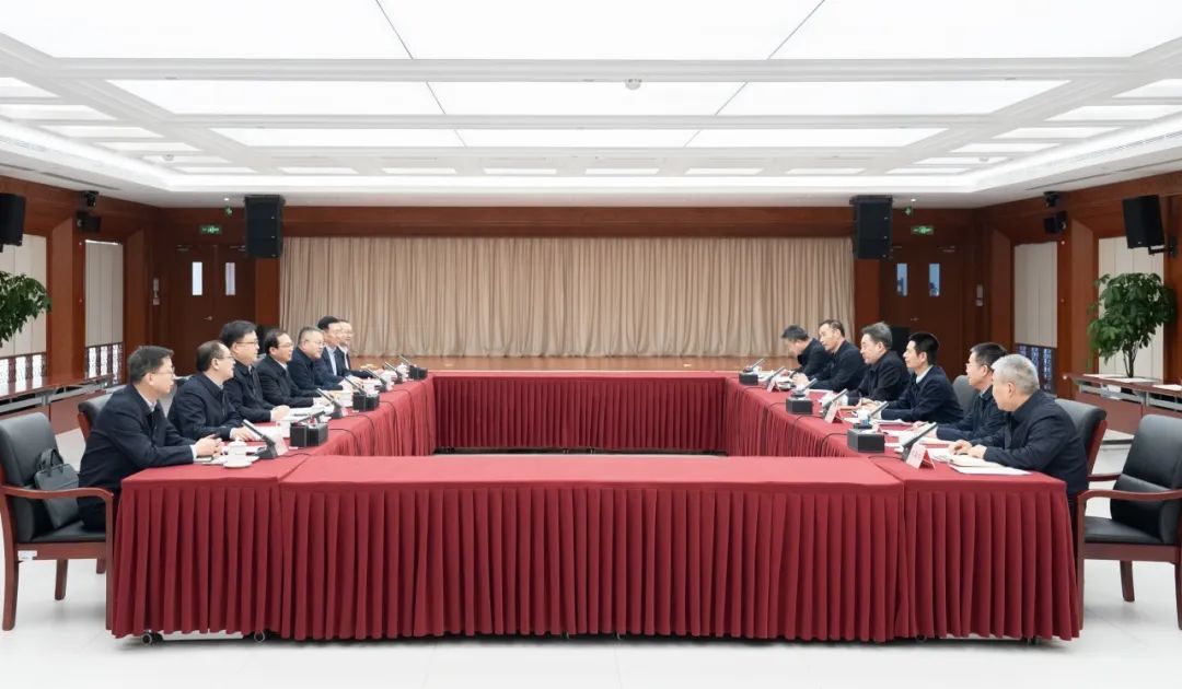 華電集團(tuán)江毅、葉向東拜會(huì)國(guó)家能源局黨組書記、局長(zhǎng)王宏志