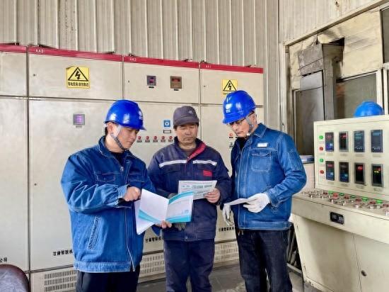 國網臨夏縣供電公司開展節(jié)前用電檢查保障電力穩(wěn)定