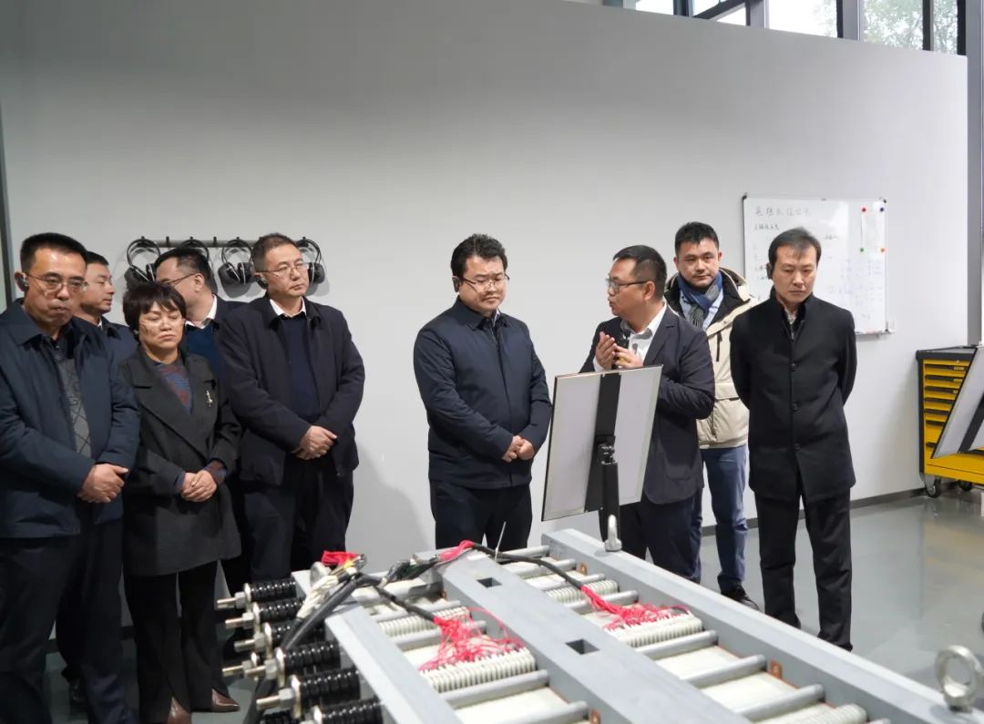 慶陽市委常委、西峰區(qū)委書記孔衛(wèi)濤一行考察寰泰儲能